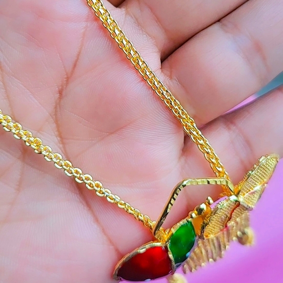 22k Dubai Gold plated Heart Bell Necklace with Gold Chain and Heart Earrings NWT - Picture 4 of 4